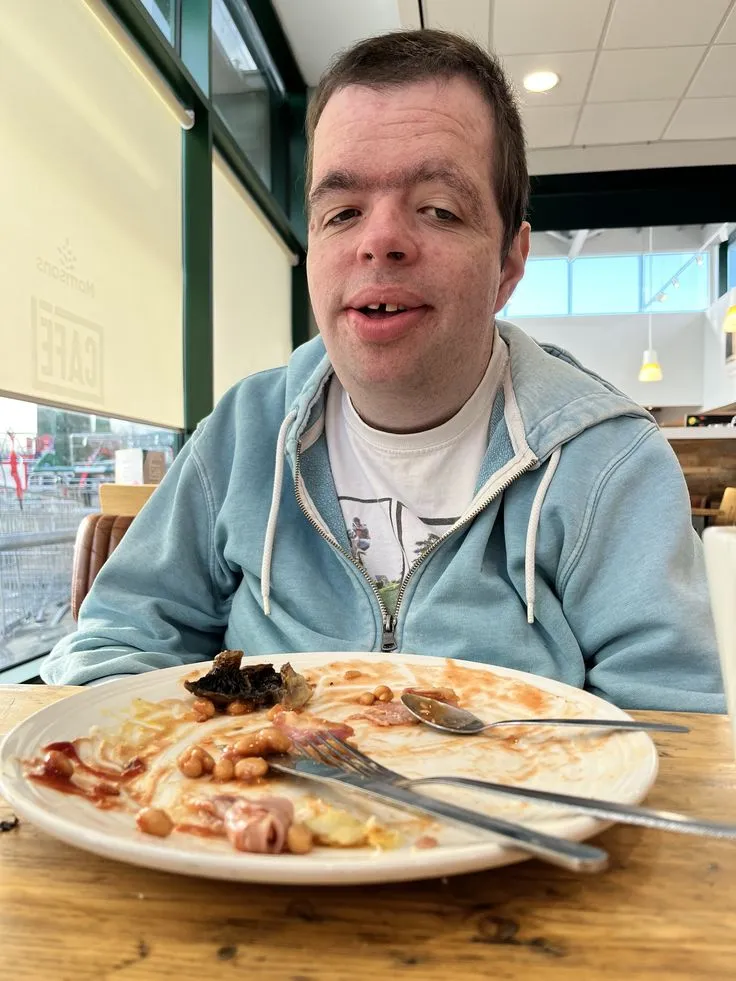 Enjoying a hearty café breakfast